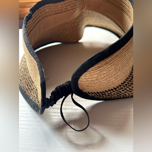 NWOT women’s black brown paper visor rollable - Picture 3 of 7